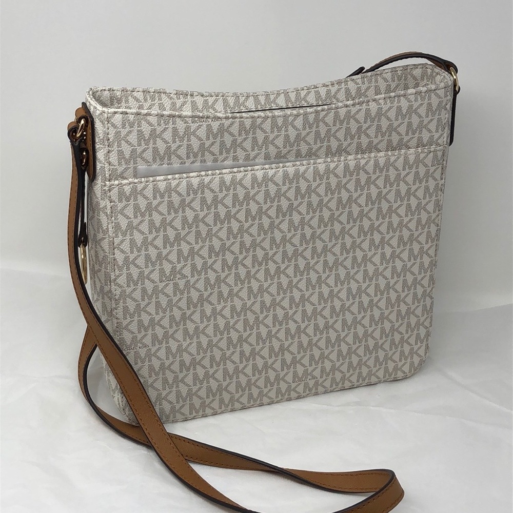 NWT Michael Kors large messenger crossbody - Picture 4 of 8